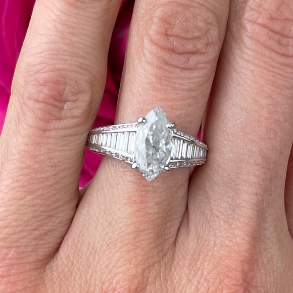 4.5 Carat Diamond Engagement Ring - Picture 5 of 6
